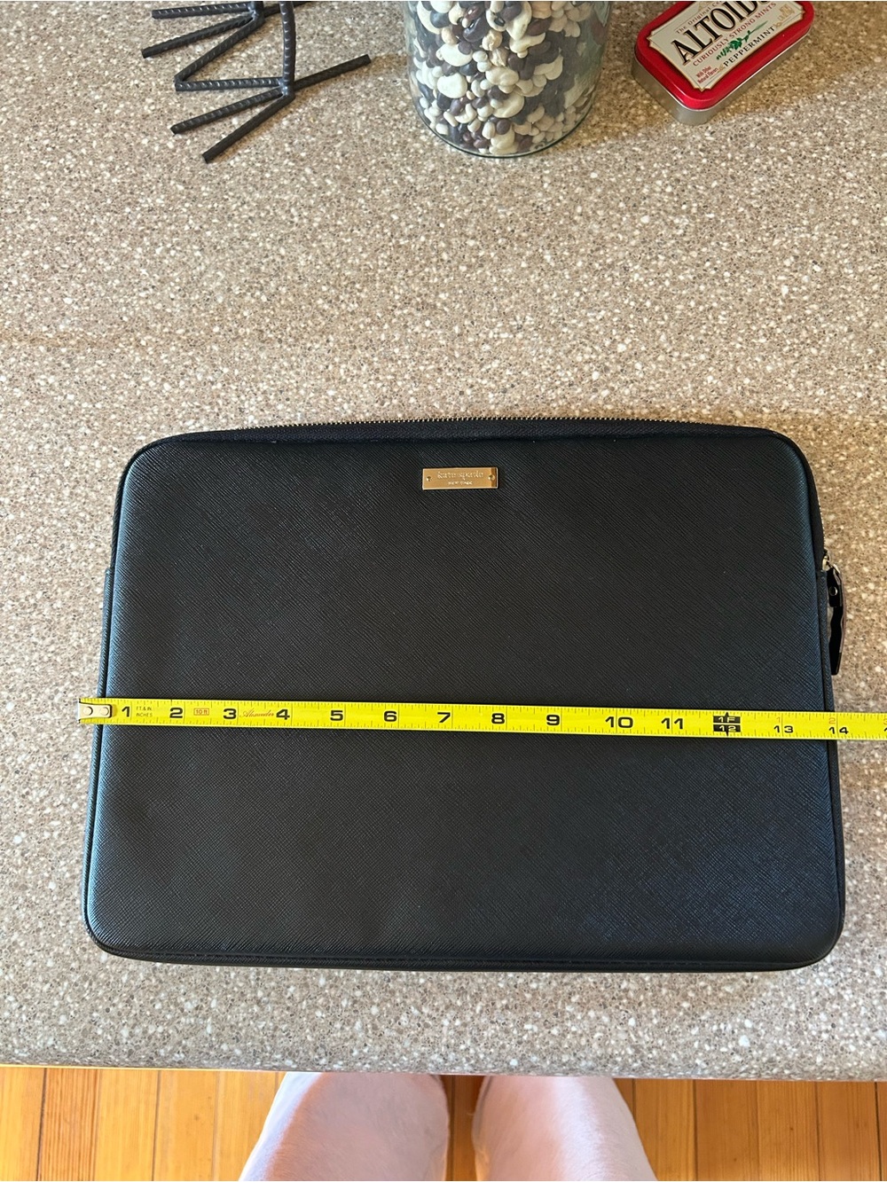Kate Spade Black Leather Padded Laptop Case - Picture 3 of 7